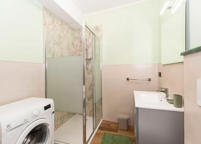 Guesthost - Comfy Daire Torino