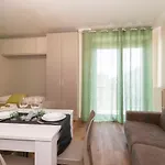Guesthost - Comfy Apartamento *