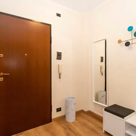 Guesthost - Comfy Lägenhet Turin